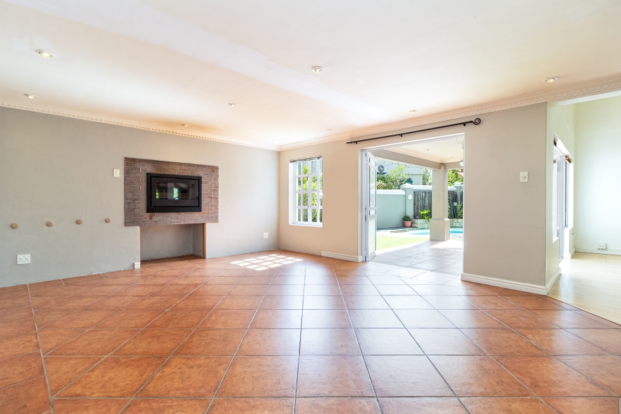 4 Bedroom Property for Sale in Zevendal Western Cape